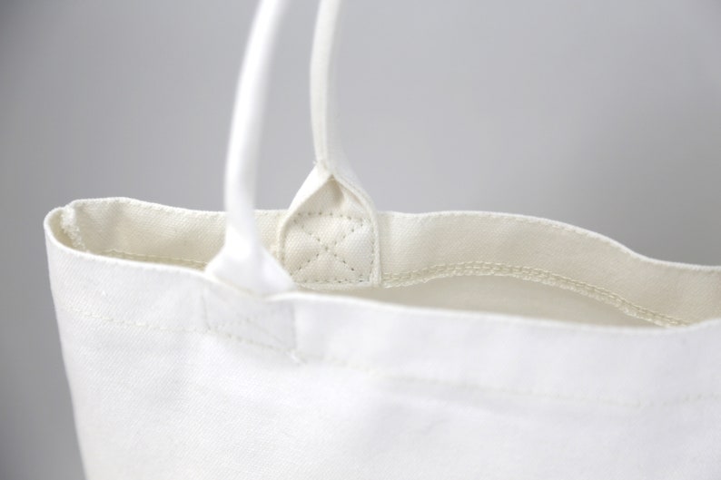 Small Bridesmaid Tote Bags-Wedding Welcome Bag-Bridal Party Bag-Personalized Bridesmaid Bags-Bridal Party gift-Bridesmaid Gifts-Wedding Tote