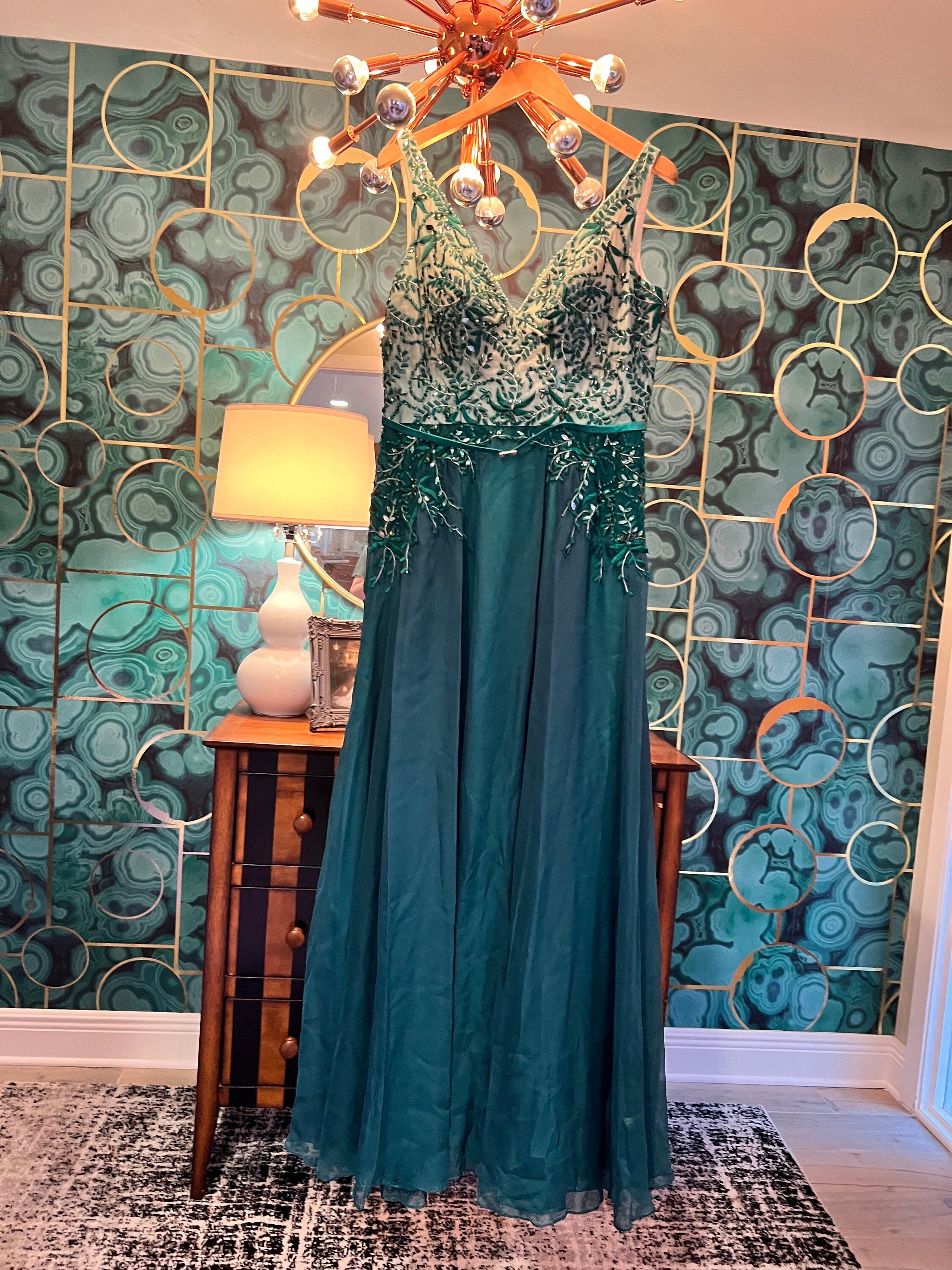 green emerald velvet dress Amazon.com: Mardi Gras Dress for Women Sleeveless Sequin Sparkly Glitter Dresses  Fashion Patchwork Hepburn Dress for Carnival : Clothing, Shoes & Jewelry main image 0