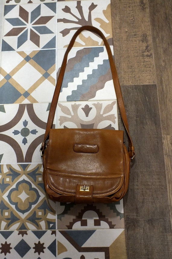 retro leather bag