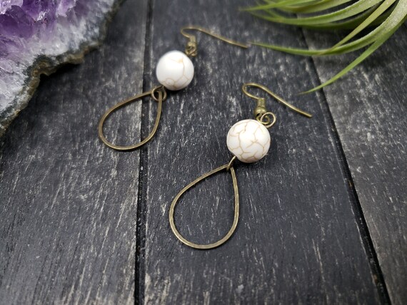 White howlite best sale earrings