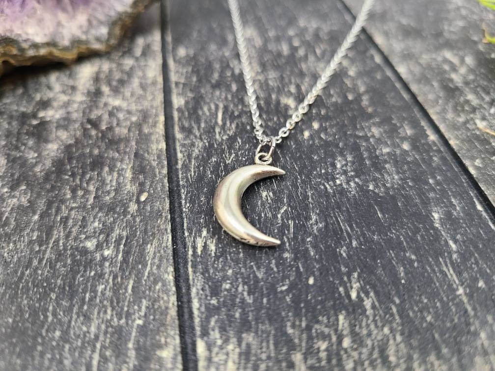 Dainty Crescent Moon Necklace · Minimalist Silver Moon Pendant