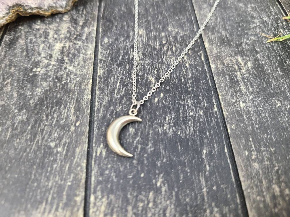 Dainty Crescent Moon Necklace · Minimalist Silver Moon Pendant