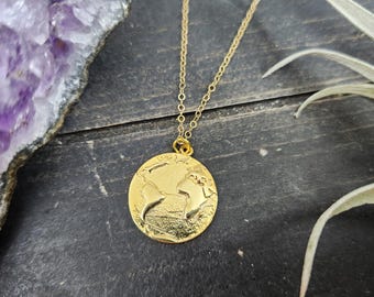 World Map Necklace • Gold Globe Necklace • World Necklace Gold • Small Gold Pendant Necklace • Layering Necklace • Travel Necklace