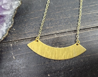 Brushed Brass Curve Necklace • Minimalist Arch Pendant • Modern Geometric Necklace • Everyday Layering Jewelry