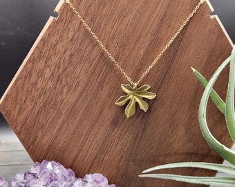 Leaf Necklace Gold - Fall Leaf Necklace, Gold Leaf Necklace, Gift for Plant Lover, Small Leaf Necklace, Autumn Necklace, Autumn Jewelry