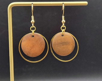 Pendientes de madera • Pendientes de aro de madera • Pendientes ligeros de madera y oro • Pendientes minimalistas estilo boho • Pendientes para el día a día