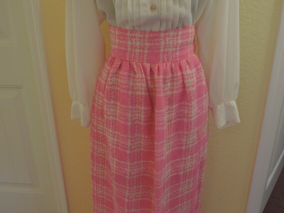 Vintage pink and beige spring time High Waisted m… - image 3