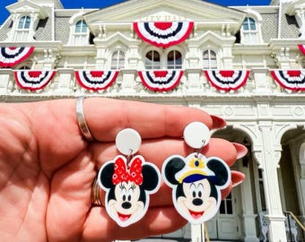 Cruise ship mouse heads stud earrings