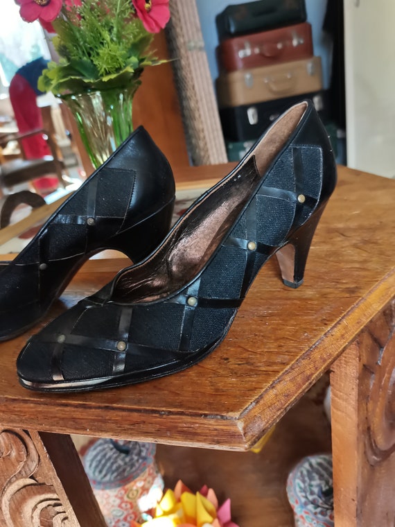 Vintage 1980s does 1940s 1950s black leather shoe… - image 3