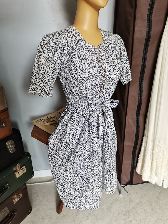 Vintage 1930s puff sleeves navy floral dress Size