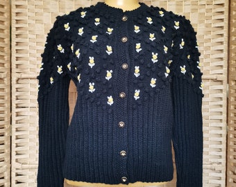 Vintage 1960s does 1940s austrian tyrolean folk popcorn cardigan Size M L