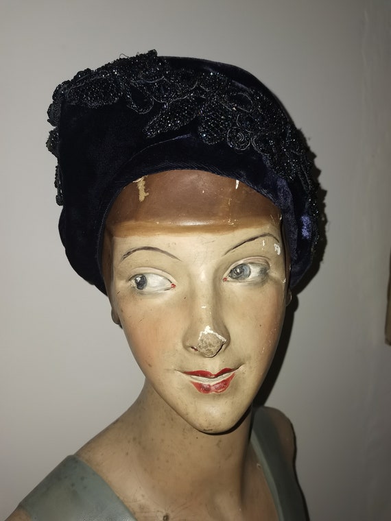 Vintage 1940s purple velvet turban halo hat