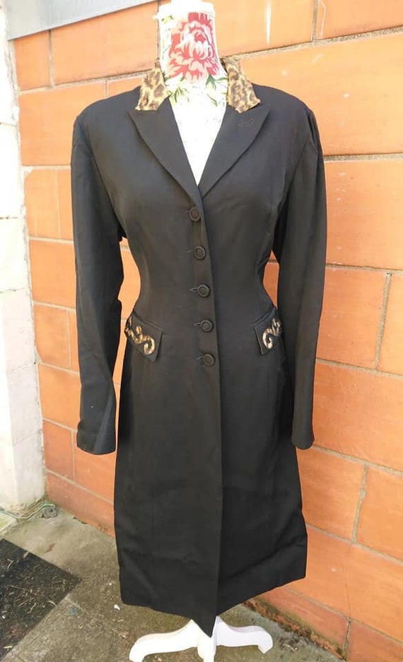 Vintage 1980s does 1940s leopard coat SIZE L