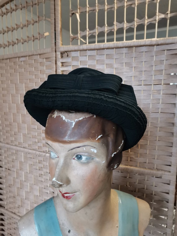Vintage 1940s black halo hat French - image 2
