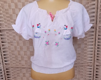 Vintage 1980s 1970s  folk peasant embroidered pink blouse Size S