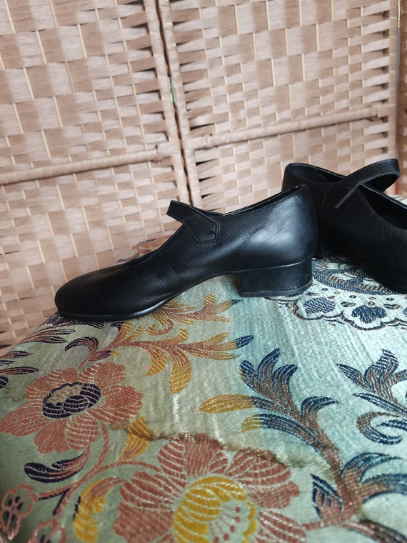 Vintage 1980s does 1920S 1930s black leather shoe… - image 6