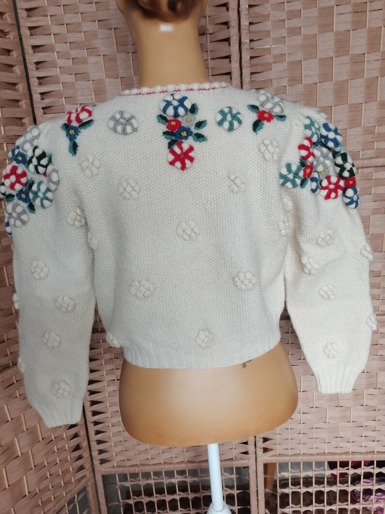 Vintage Wolkenstricker 1980s does 1940s austrian embroidered cardigan trachten stricke Size M image 6