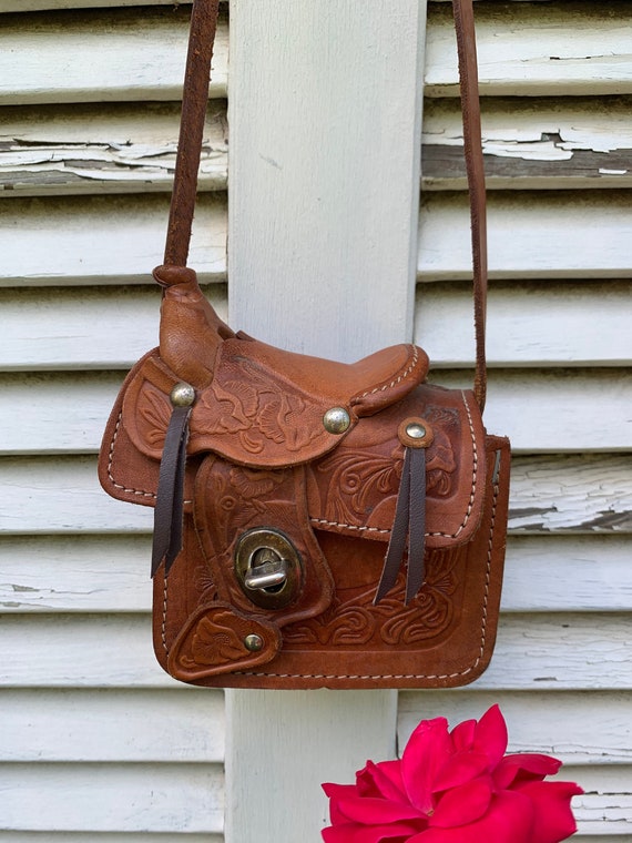 Leather Saddle Purse Gem
