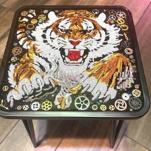 Tiger & Flames 彫刻　ウッドサイドテーブル Tiger Side Table - Etsy