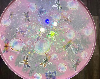 18"" bijzettafeltje Libelle/regenboogbellen" hars regenboog iriserend babyroze metalen bijzettafeltje