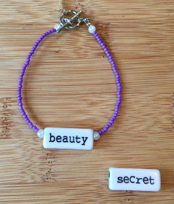 the word bracelet