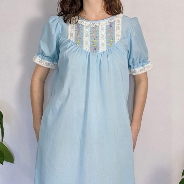 Vintage Puffed Blue Floral Embroidered Nightgown 1960s Handmade