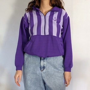 Foot top locker sweater