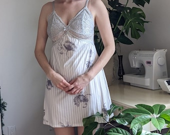 Y2K Floral Lace Mini Slip Dress: Grey & White Babydoll