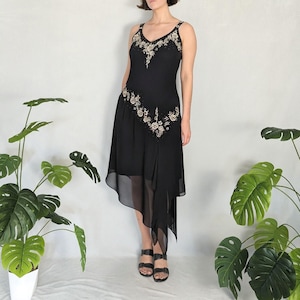 green emerald velvet dress Amazon.com: Xscape Womens Lace Floral Midi Dress Gray 4 : Clothing, Shoes &  Jewelry main image 0