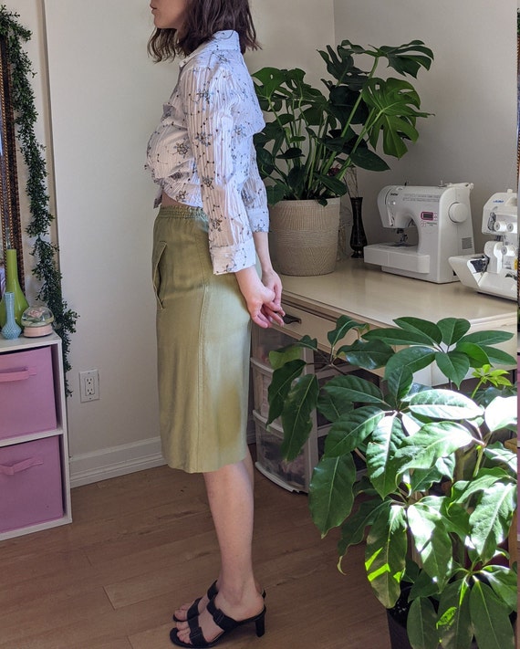 Vintage Givenchy Sage Green Skirt Knee Length 197… - image 2