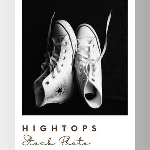 Foto de estoque de tênis de cano alto branco, sapatos, download instantâneo, pôster, tênis, armário, decoração de dormitório, quarto de adolescente, arte de parede para impressão, preto e branco