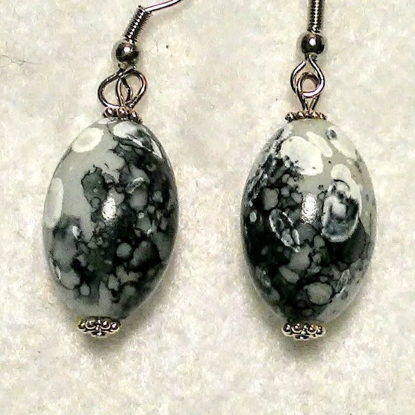 Large gray grey round oval glass bead with black and white print swirls earrings trending colors fashions dark versatile Gothic trendy moms