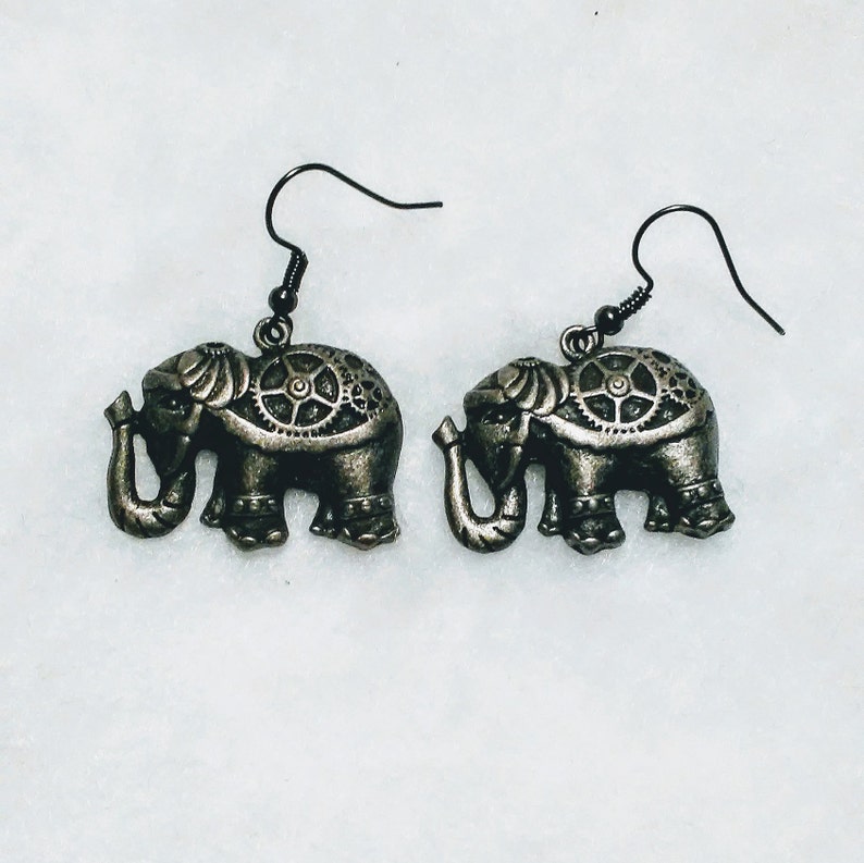 Gorgeous Antique Silver Plated Indian 