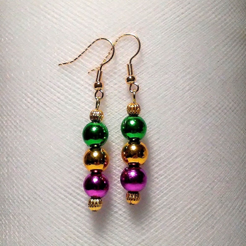 how to make mardi gras earrings