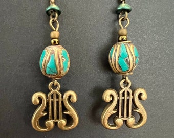 Orecchini a lira in ottone