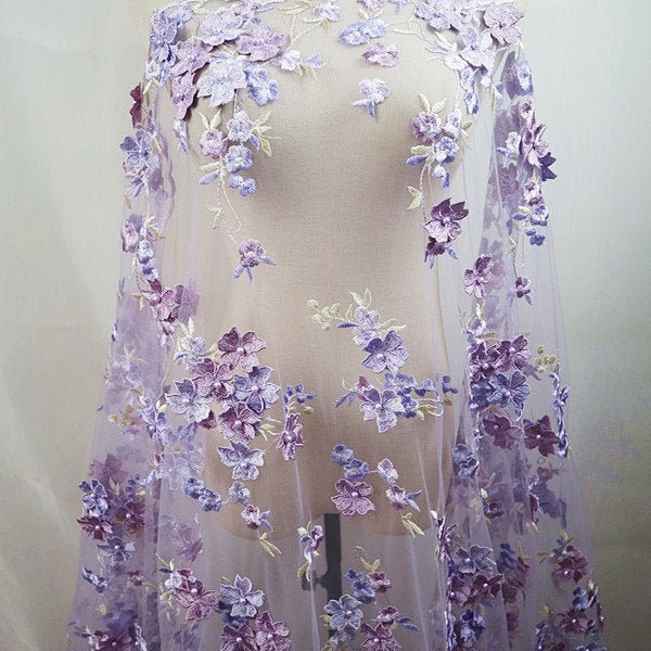Tissu dentelle perlée 3D violet clair par mètre, accessoires de couture tissu dentelle fleurs 3D roses