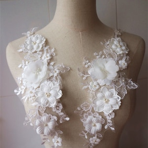 1 piece ivory off white 3D flower lace applique 3D floral Embroidered Bridal Applique for Dance Costumes/ Bridal Gown Hem Accessories