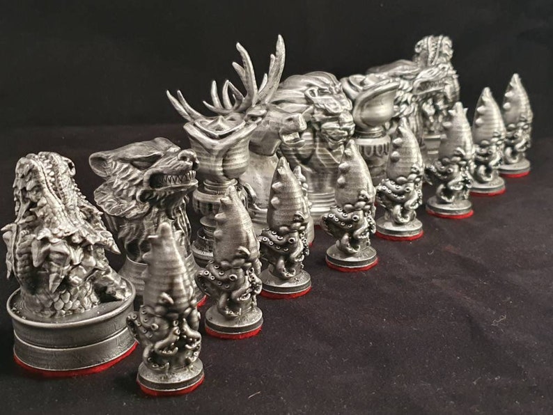 Game of Thrones War table Chess pieces map marker house sigil Etsy