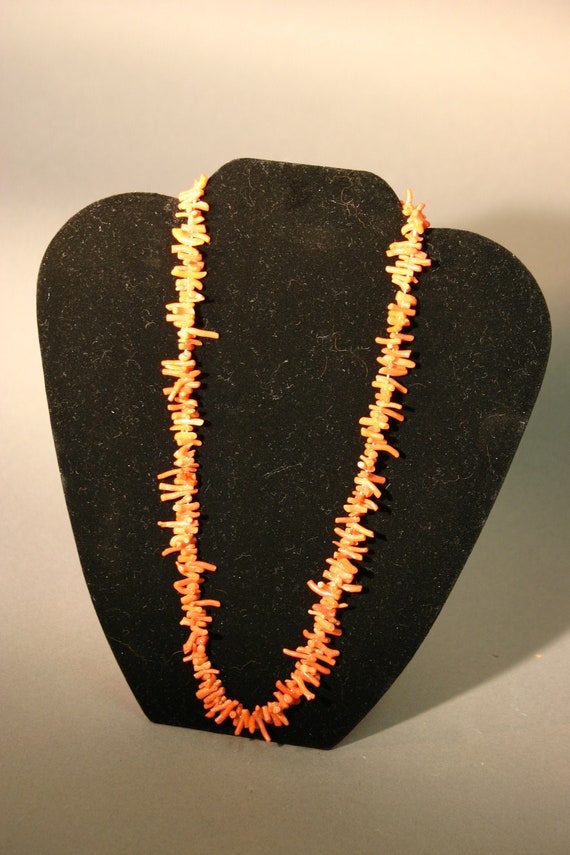 Lovely and Delicate Antique Branch Coral Necklace