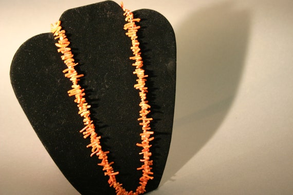 Lovely and Delicate Antique Branch Coral Necklace - image 3