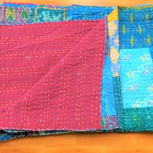 Handgjort lapptäcke i siden med Patola-motiv, Kantha-täcke i queen size-storlek bild 4
