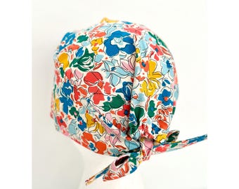 Floral Print Scrub Cap: Soft Cotton Nurse Hat with Optional Buttons