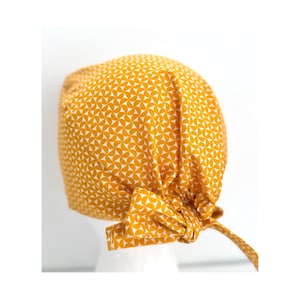 Geometric Waves Scrub Cap: Cotton Nurse Hat with Optional Buttons