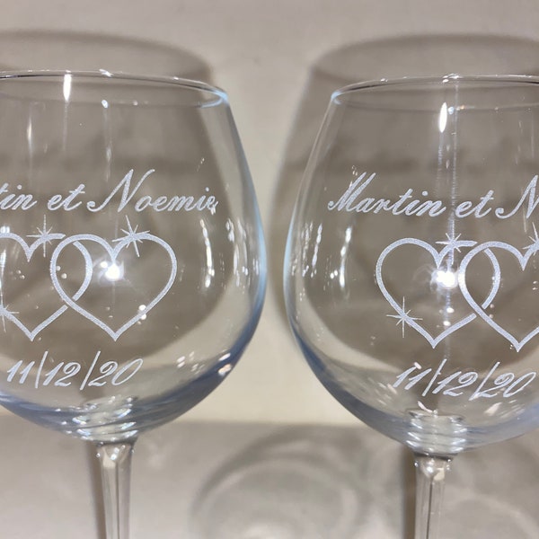 Verre a vin personnalisé avec gravure. Cadeau de mariage, baptême, anniversaire. Cadeau personnalisé.