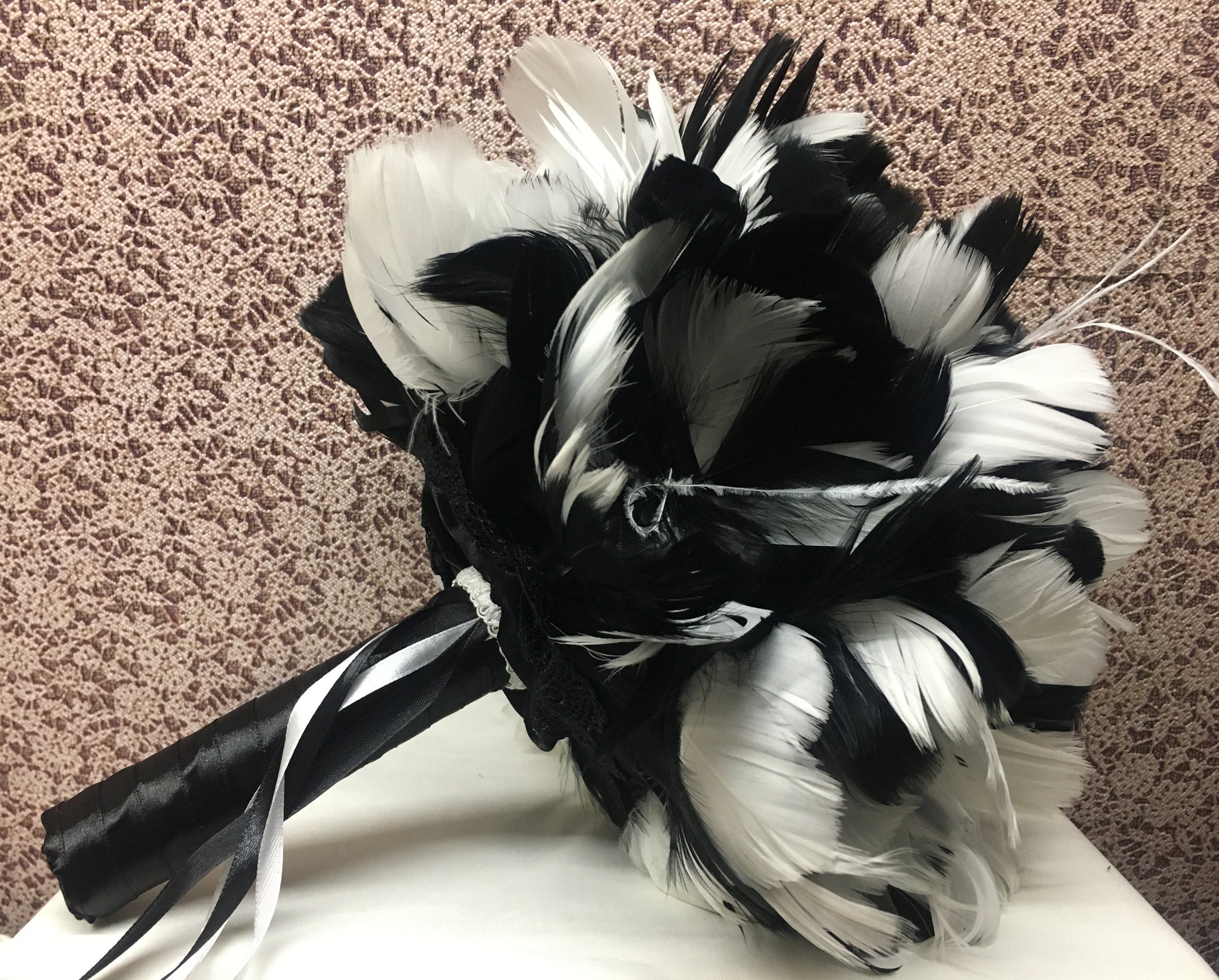 Classic Wedding Bouquet, Feather Bouquet, Bridal acсessory, Black/White feathers bouquet, Gatsby Wedding, Alternative Bouquet, Boutonnières