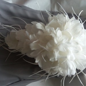 Cascade Wedding bouquet, Feather bouquet, Bridal accessory, Vintage bouquet,White bouquet, Gatsby Wedding, Feather flowers,YOUR CHOICE COLOR