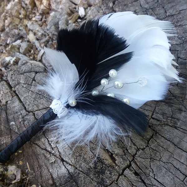 Feather boutonniere, Wedding accessory, Groom boutonniere, Black & White Wedding, Gatsby Wedding, Groomsmen boutonniere, Gift for a men