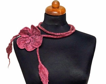 Filz Halskette, rosa Filz Blumen Lariat, Frühling Blumen Halskette, gefilzt Schmuck, Blumen Schmuck, rosa Blume Halskette, gefilzt Halskette