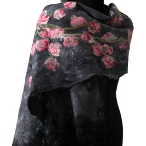 Felted scarf on silk fibers silk laps, shawl in shades of dark gray with pink flowers, felt and silk shawl, felted scarves for women image 5