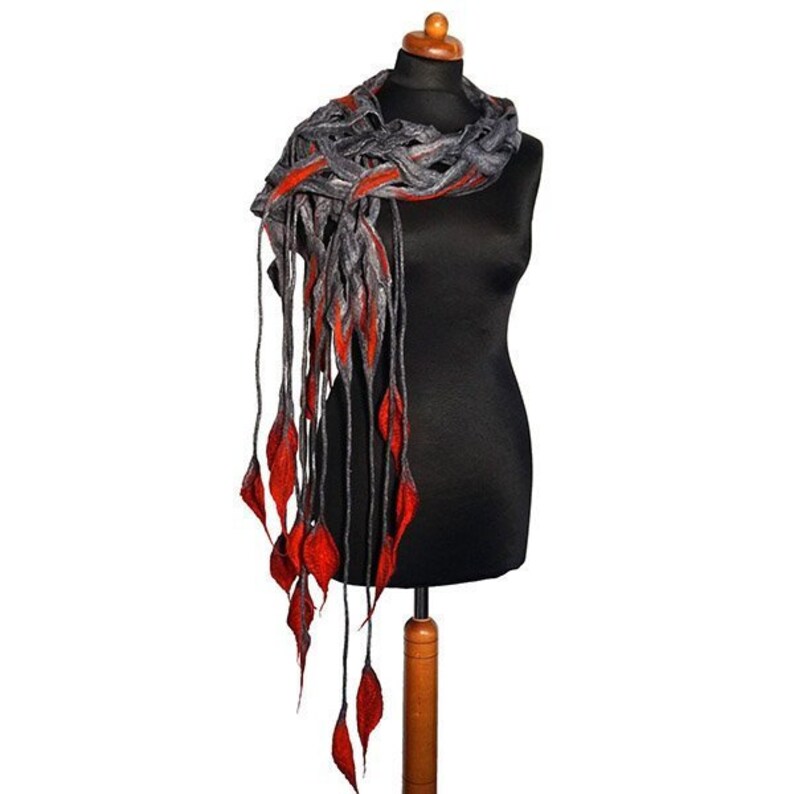 Openwork felt shawl, gray and red felted scarf for gift, felting wool scarves for women, shades of gray, original and unique felt scarf zdjęcie 2